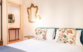 Romantic Flat On Navigli River By Easylife